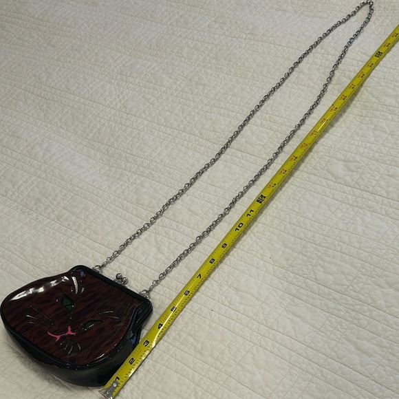 Brighton Cat Patent Kiss-lock Coin Crossbody with Silver Chain - Picture 6 of 8